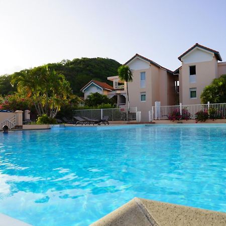 T2 Spacieux, Confort, Piscine & Plage A Sainte-Anne Ngoại thất bức ảnh